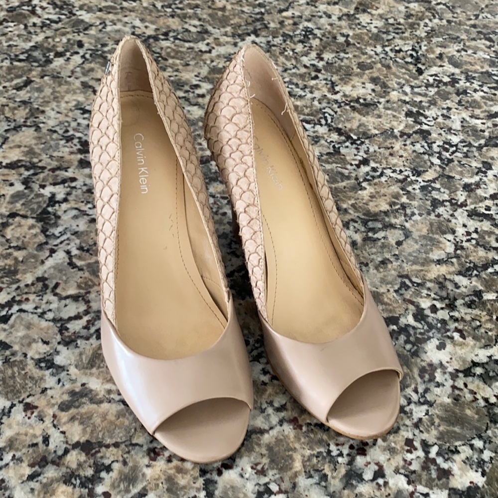 peep toe high wedge sandals
